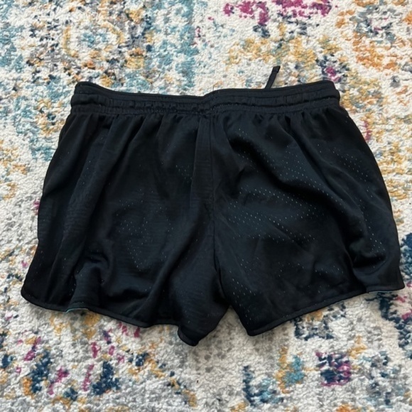 𝅺BLACK/AQUA Reversible Athletic Shorts - Picture 2 of 3